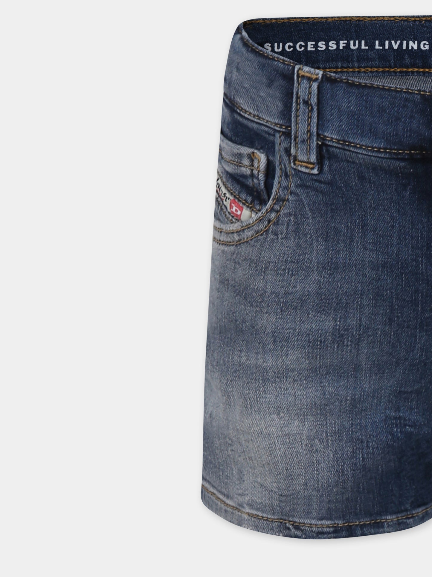 Short bleu pour fille avec logo patch