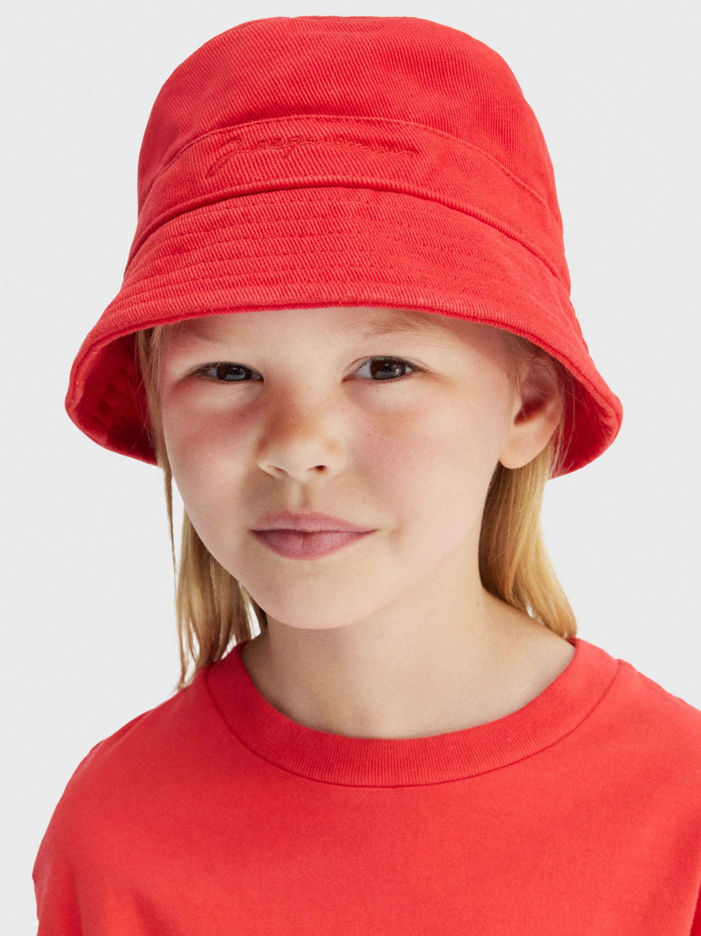 Cloche 'Le Bob Gadjo' rouge pour enfants