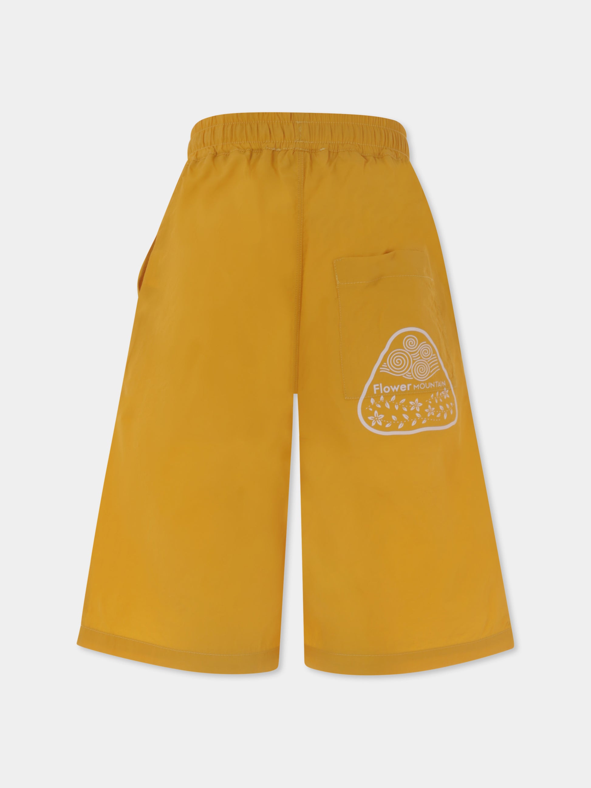 Shorts gialli per bambino con patch,Flower Mountain,0G04 0016002900 01 TAIKI