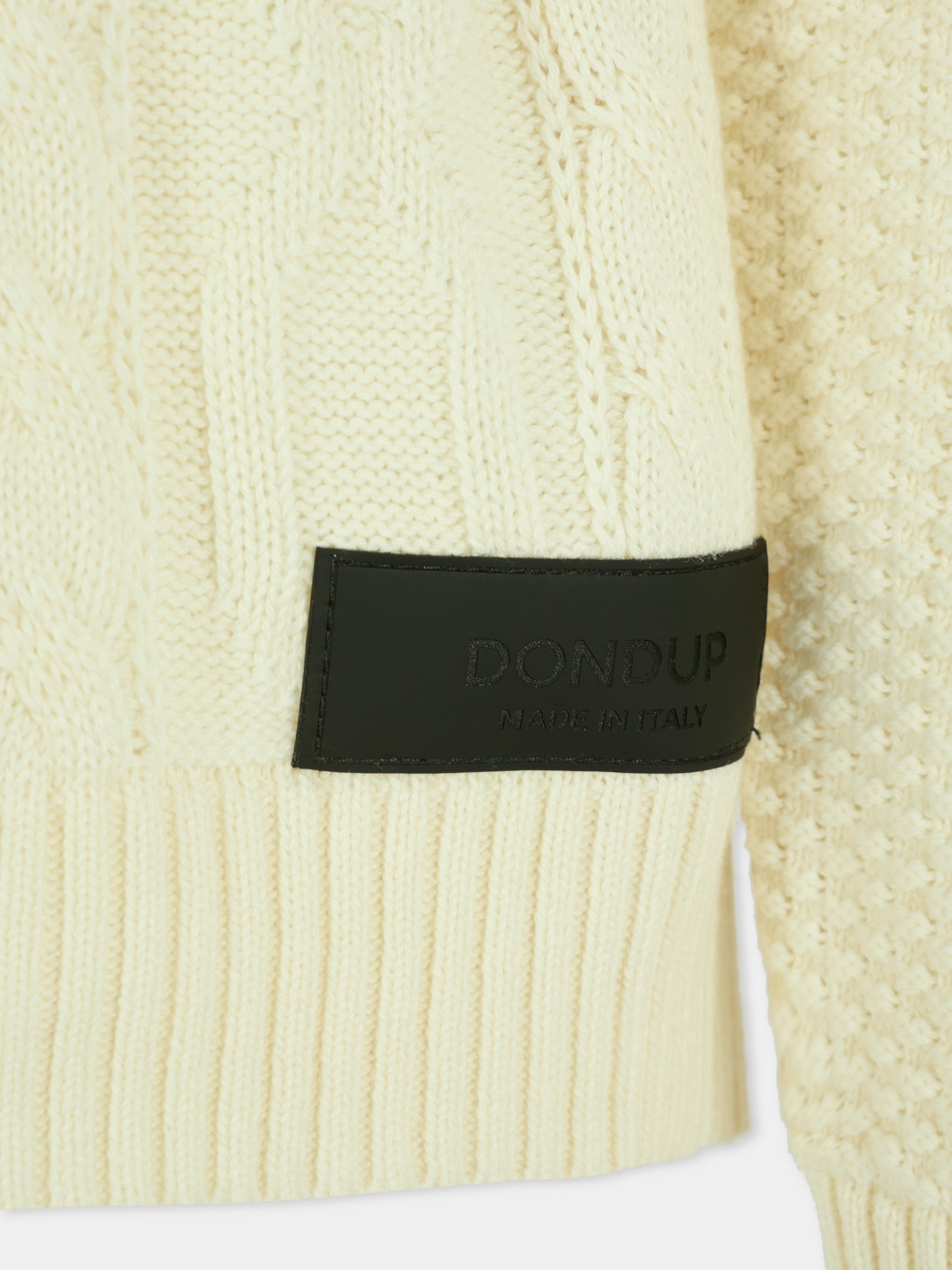 Pull ivoire pour garçon avec patch
