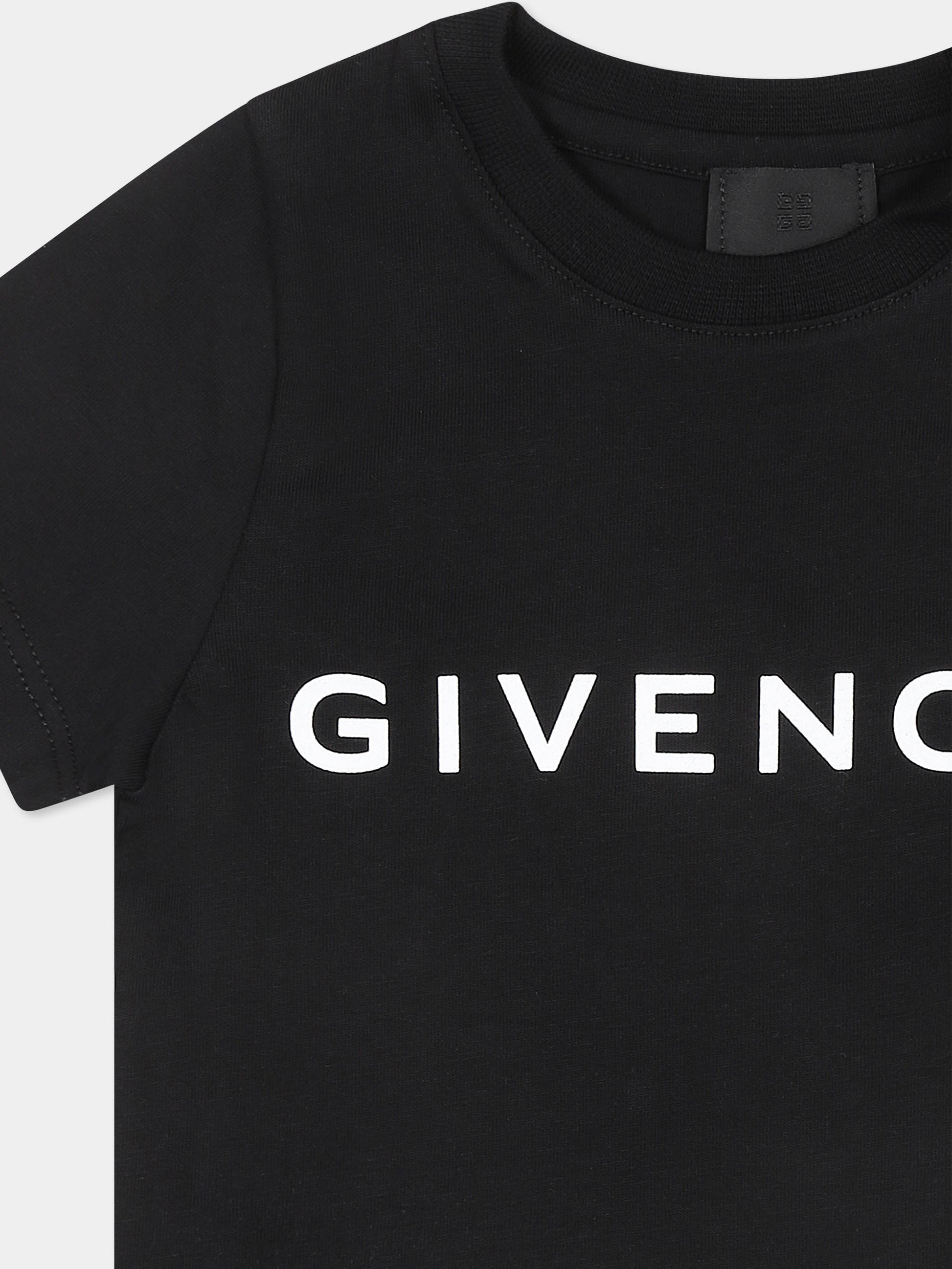 T-shirt nera per neonati con logo,Givenchy Kids,H30470 09B