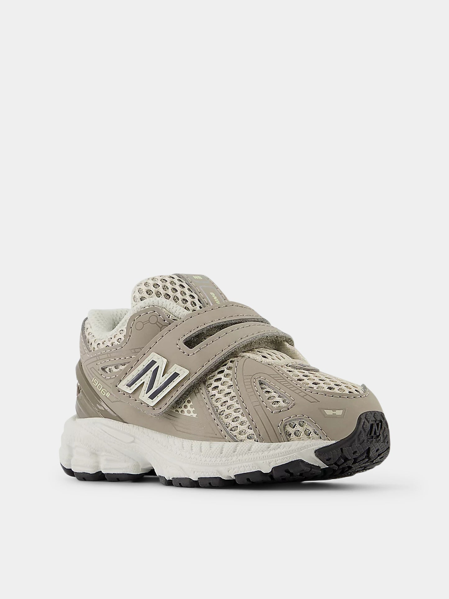 Baskets grises pour garçon