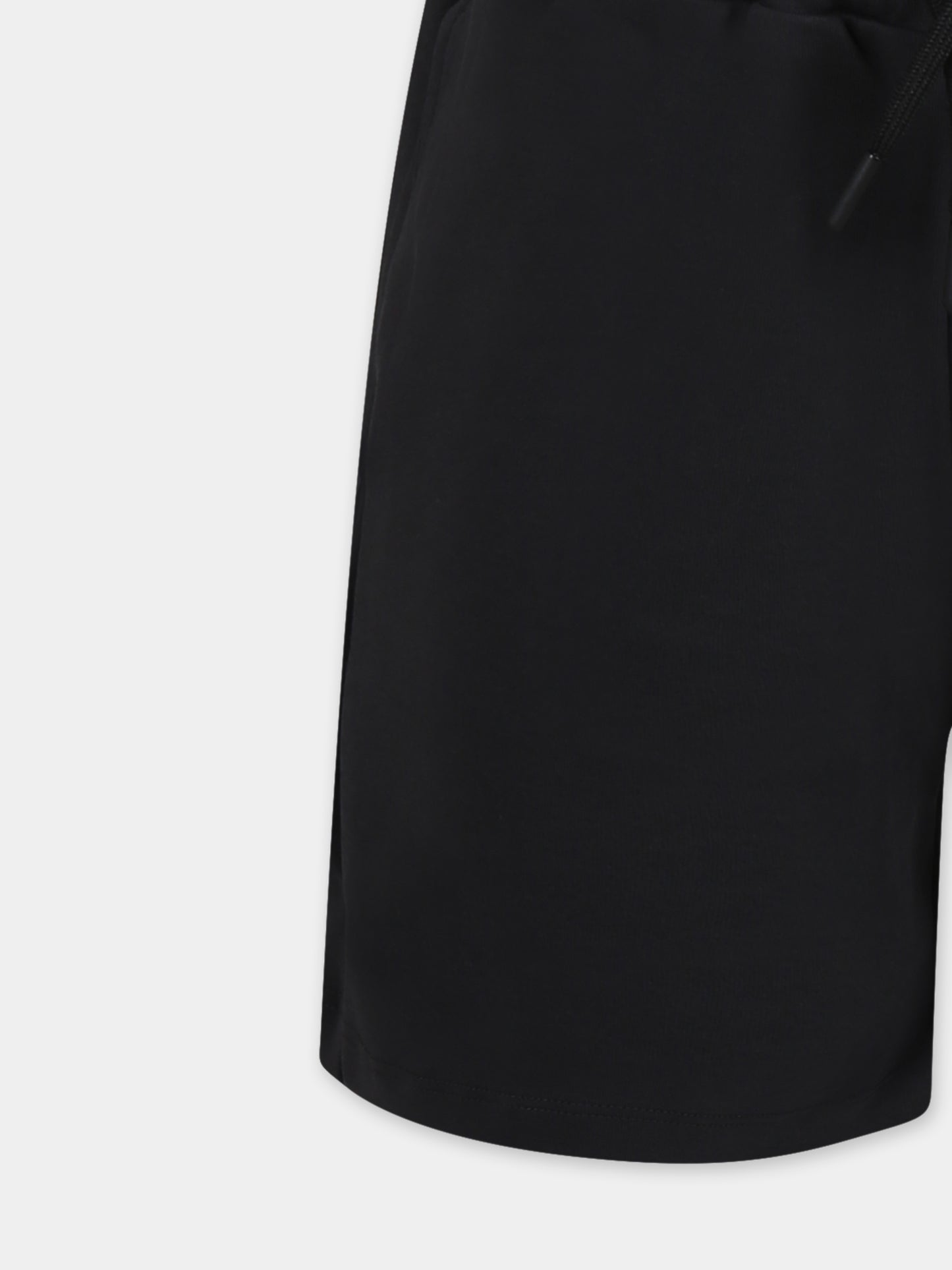 Short noir pour enfants avec logo