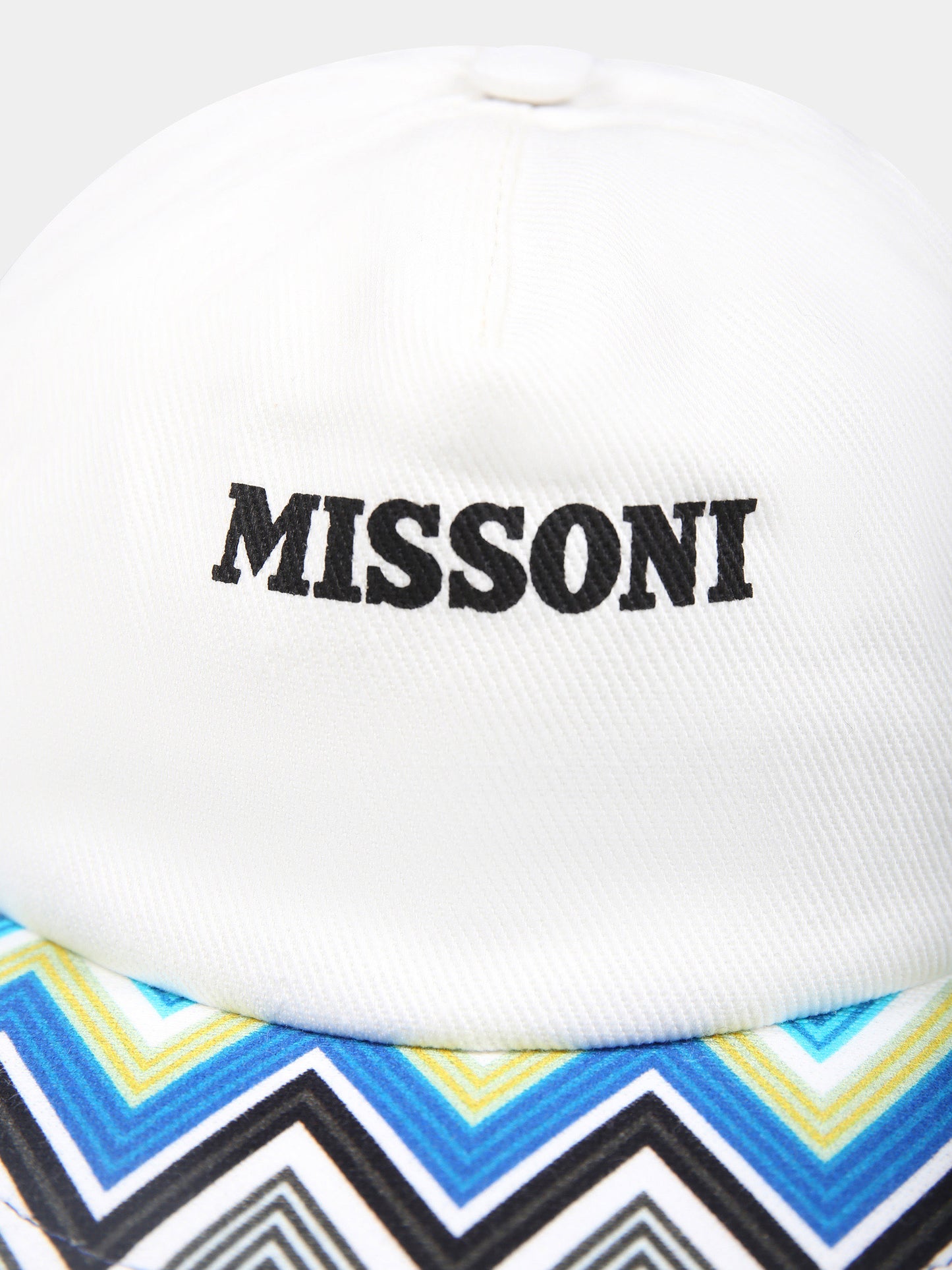 Chapeau blanc pour garçon avec motif chevron