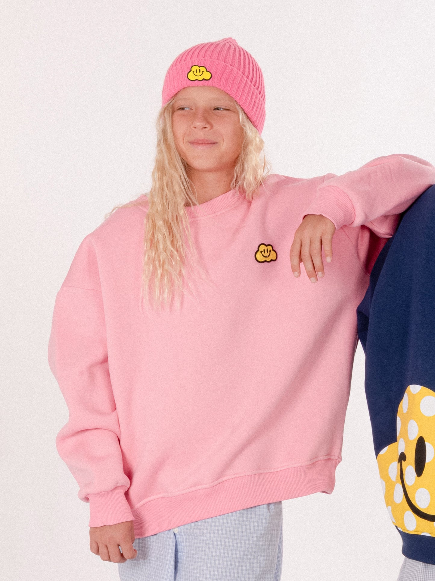 Chapeau fuchsia pour enfants avec nuage jaune